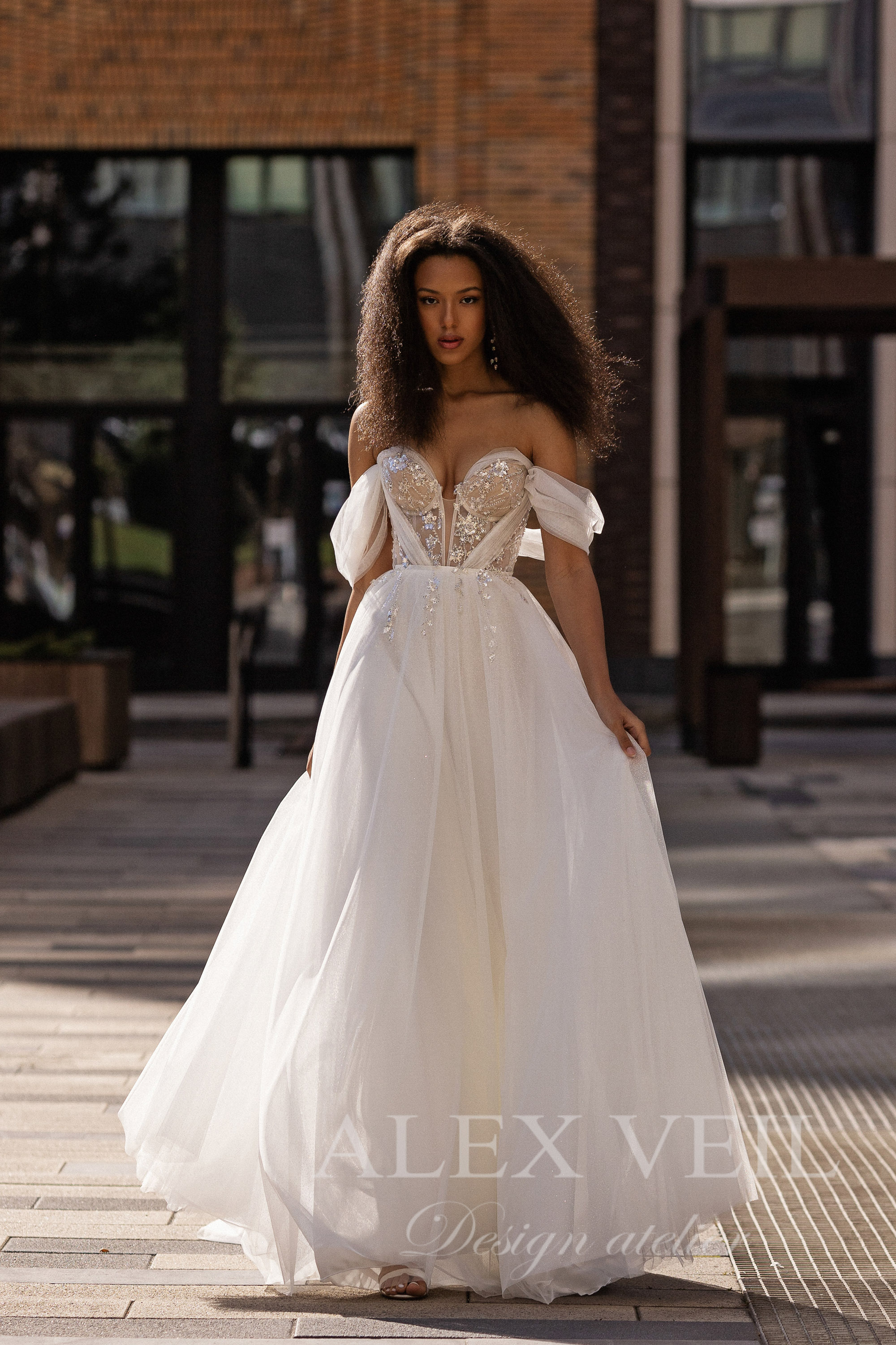 Wedding dress Camelia - by AlexVeil Bridal
