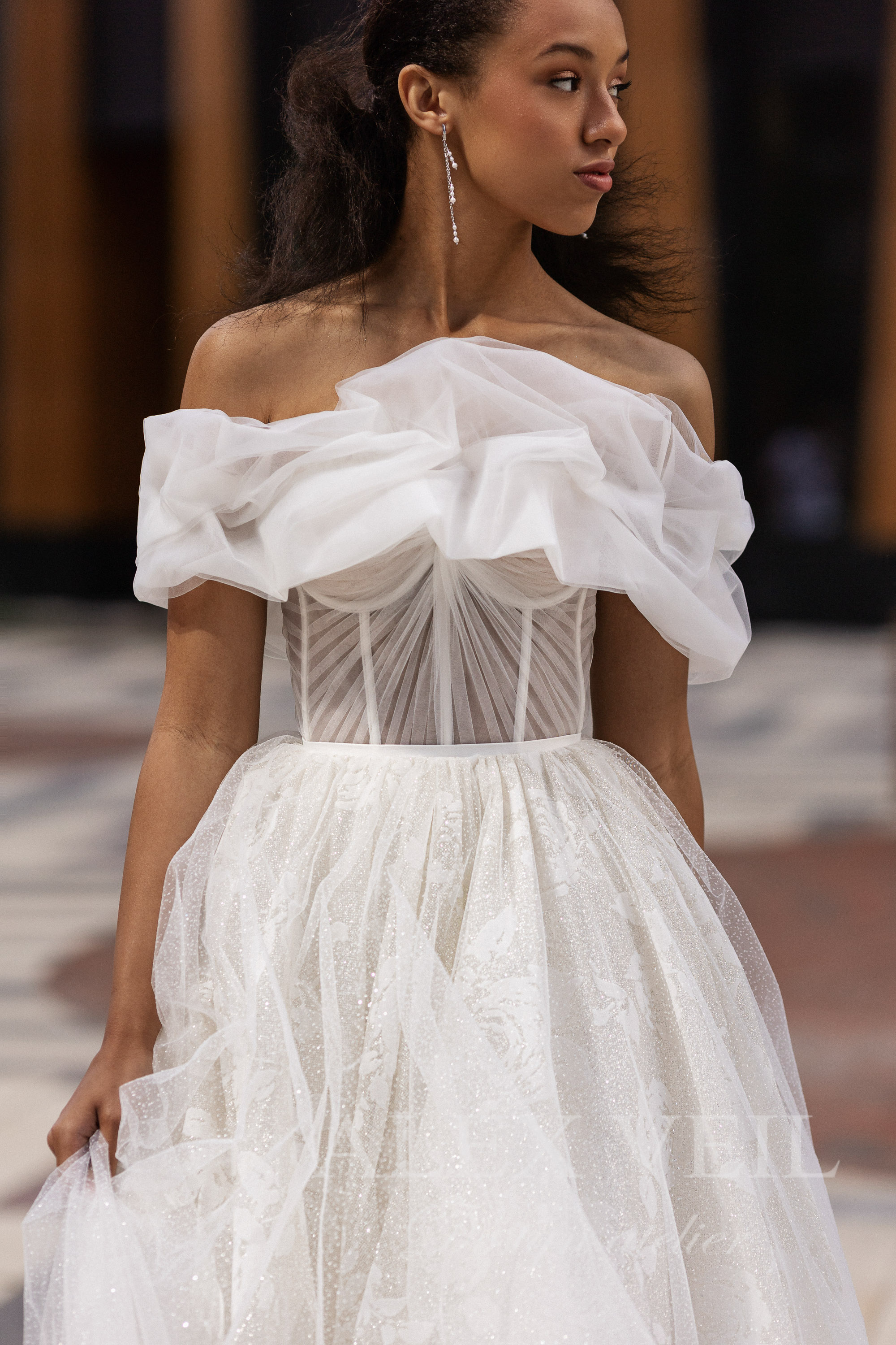 Wedding dress Neyana - by AlexVeil Bridal